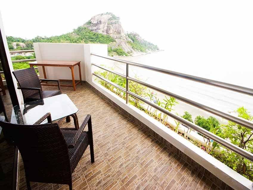 Hua Hin Takiab On The Beach Paradise Properties Екстер'єр фото